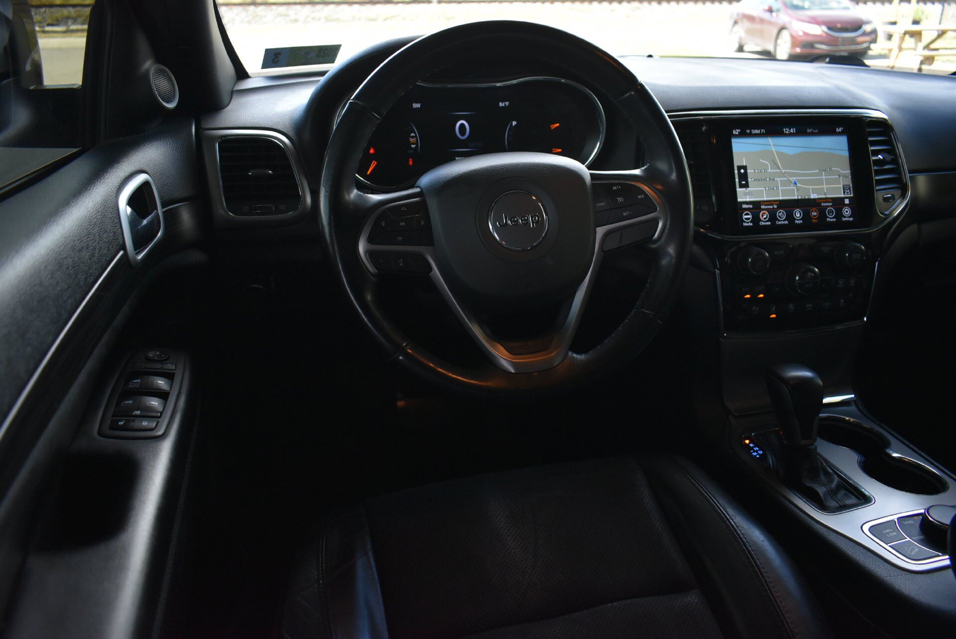 Used 2022 Jeep Grand Cherokee Laredo X AWD/4WD image 18