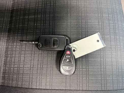 Used 2017 Mercedes-Benz Sprinter 2500 image 38