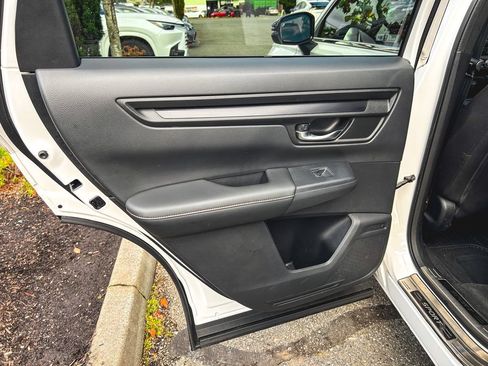 Used 2024 Honda CR-V Sport image 14