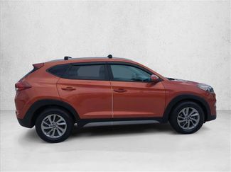 Used 2017 Hyundai Tucson SE FWD video 4