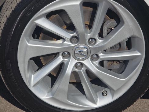 Used 2016 Acura ILX image 9