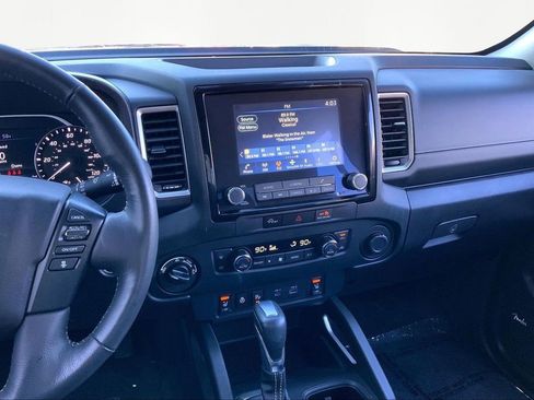 Used 2024 Nissan Frontier SL w/ Technology Package image 9