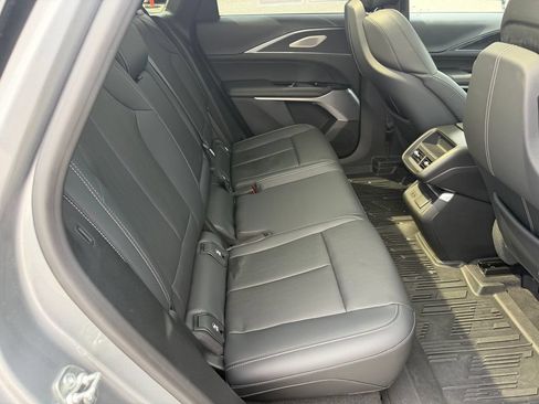 Used 2024 Cadillac Lyriq Sport AWD/4WD image 18