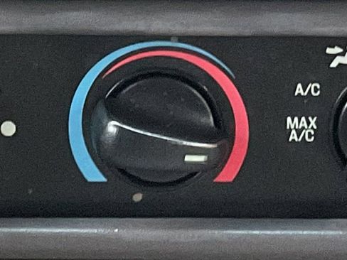 Used 1999 Ford F350 XLT image 14