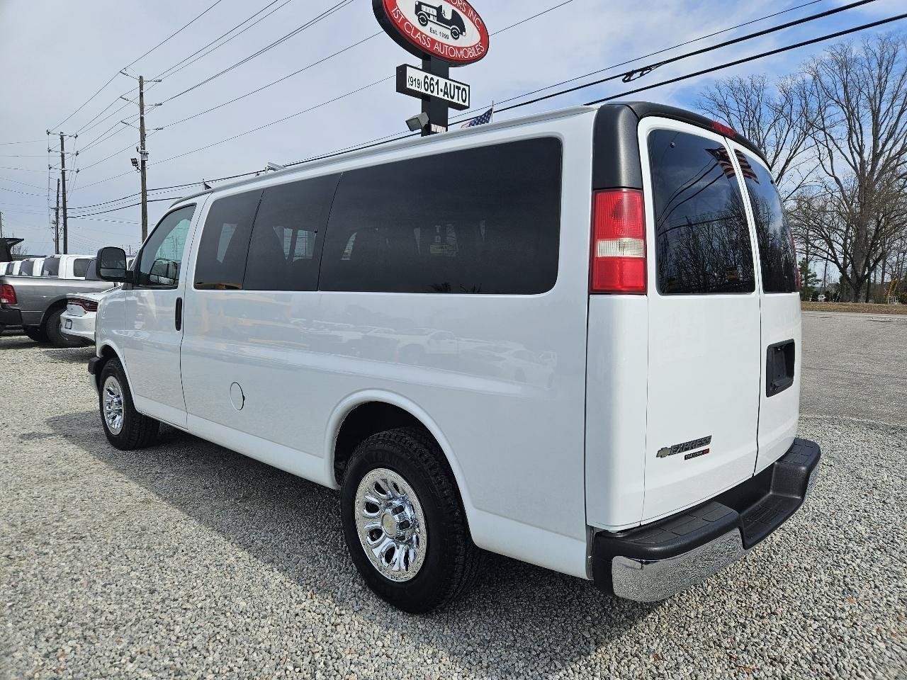 Used 2014 Chevrolet Express 1500 LT w/ LT Preferred Equipment Group AWD/4WD image 3