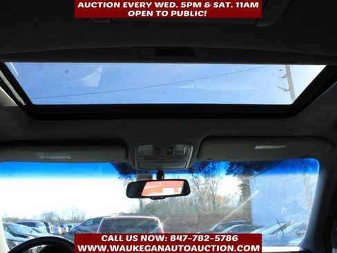 Used 2010 Honda Pilot Touring image 9