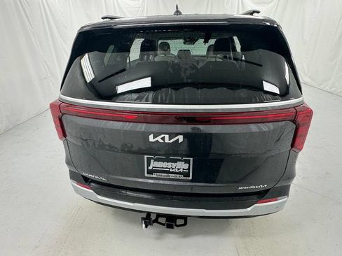 New 2026 Kia Carnival EX FWD image 4