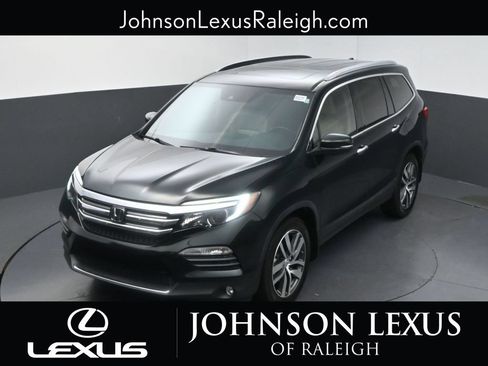 Used 2016 Honda Pilot Touring image 26