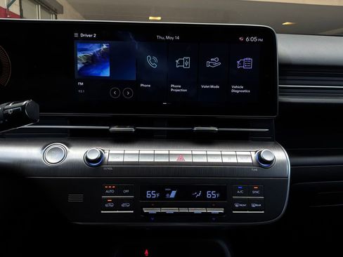 Used 2025 Hyundai Kona SEL FWD image 26
