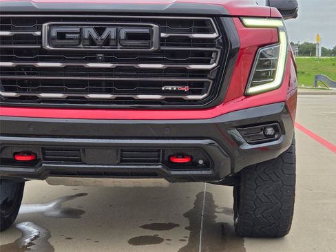 Used 2025 GMC Yukon AT4 Ultimate AWD/4WD image 6