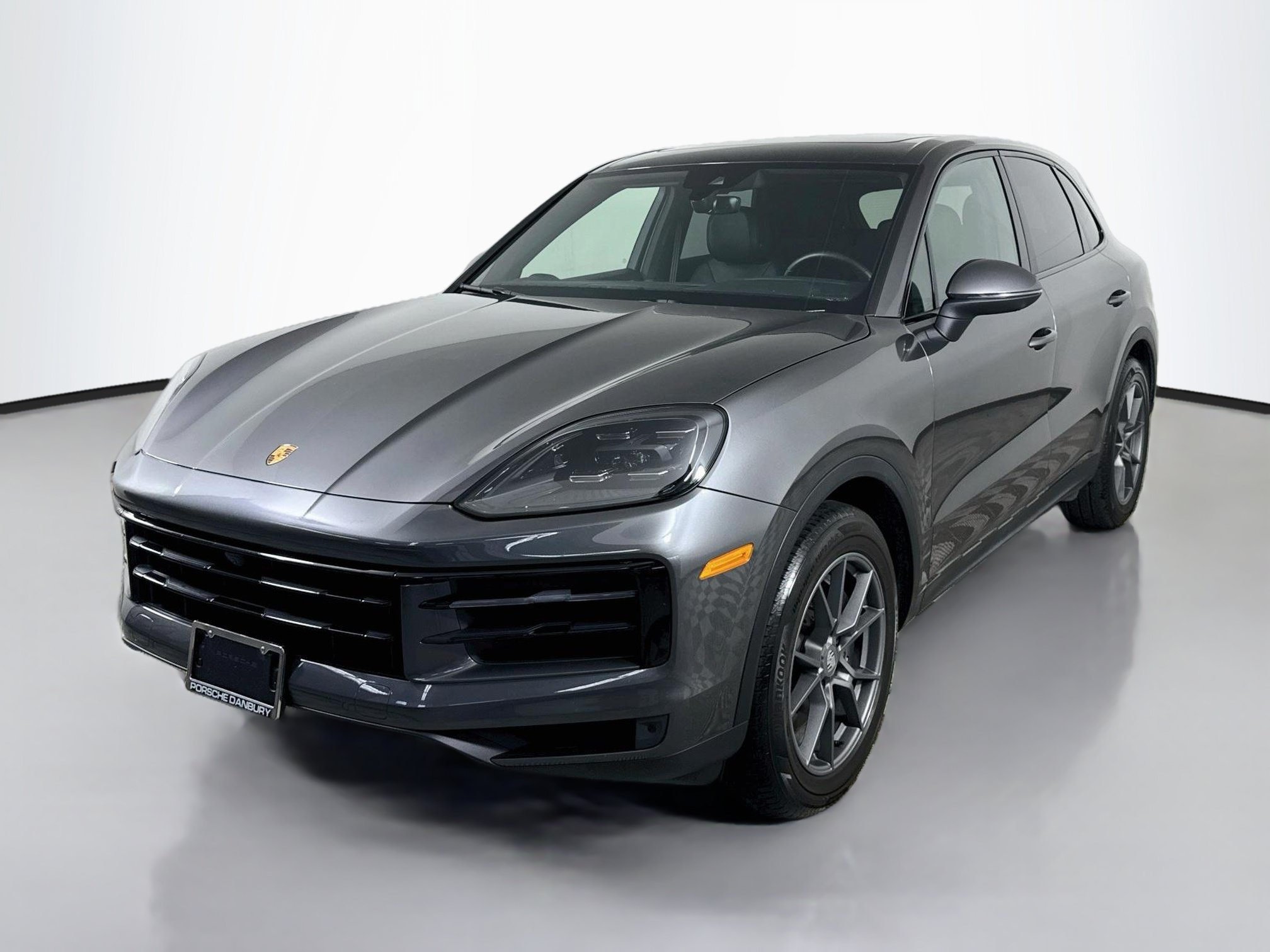 Certified 2024 Porsche Cayenne AWD/4WD image 1