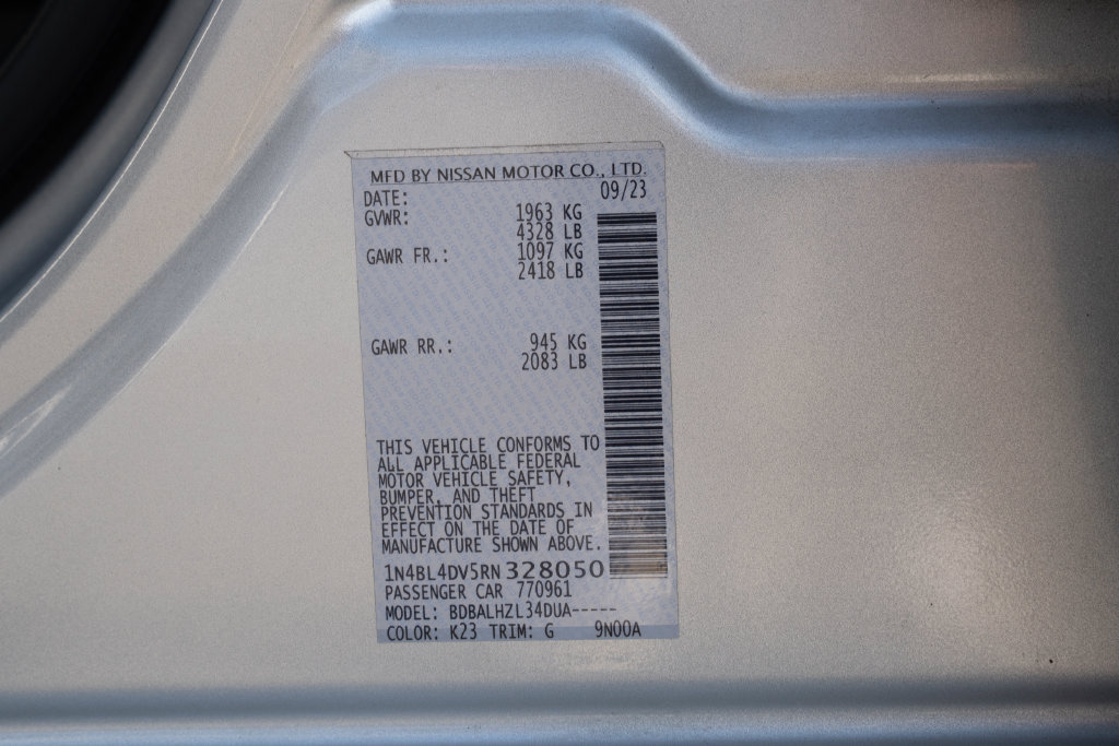 Used 2024 Nissan Altima 2.5 SV FWD image 29