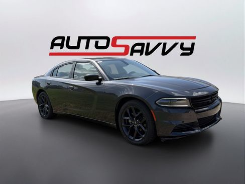 Used 2023 Dodge Charger SXT w/ Blacktop Package RWD image 3