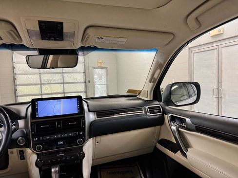 Used 2023 Lexus GX 460 Premium AWD/4WD image 26