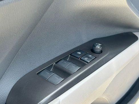 Used 2021 Toyota Camry LE FWD image 20