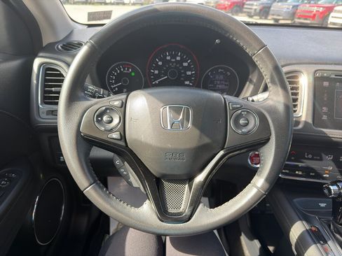 Used 2018 Honda HR-V EX-L image 13