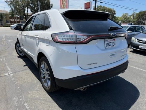 Used 2018 Ford Edge Titanium w/ Equipment Group 301A FWD image 7