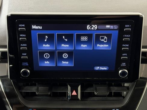 Used 2020 Toyota Corolla LE FWD image 16