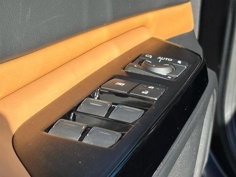 Used 2024 Lexus ES 350 w/ Premium Package image 15