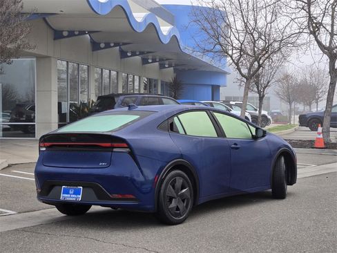 Used 2024 Toyota Prius LE image 4