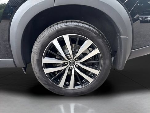 Used 2025 Nissan Pathfinder Platinum AWD/4WD image 7