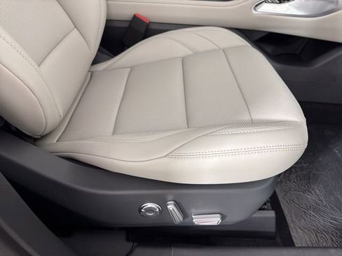 New 2026 Lincoln Nautilus Premier image 21