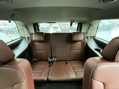 Used 2017 Chevrolet Tahoe Premier AWD/4WD image 39