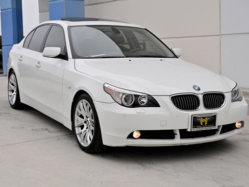 Used 2007 BMW 550i Sedan image 9