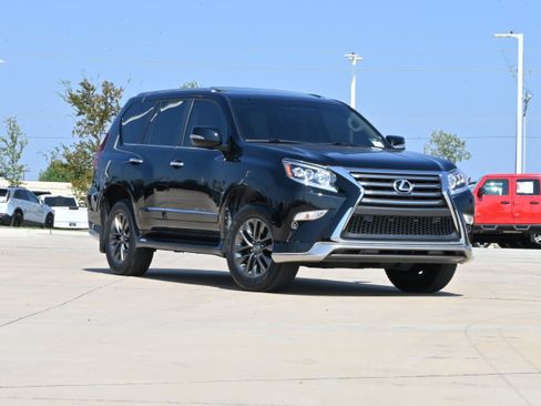 Used 2019 Lexus GX 460 Premium AWD/4WD image 2