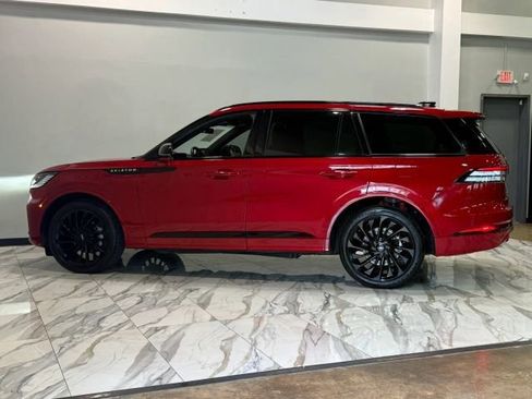 Used 2025 Lincoln Aviator Reserve w/ Equipment Group 201A AWD/4WD image 9