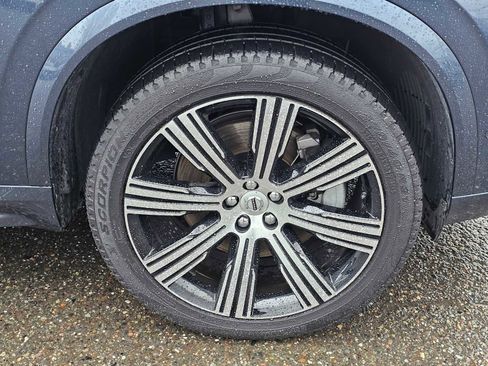 Certified 2023 Volvo XC90 T8 Plus image 9