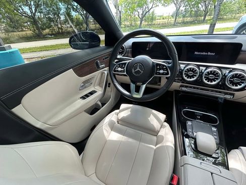 Used 2023 Mercedes-Benz CLA 250 image 9