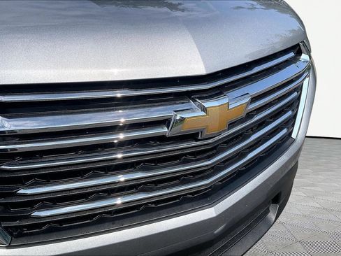 Used 2023 Chevrolet Traverse LT FWD image 36