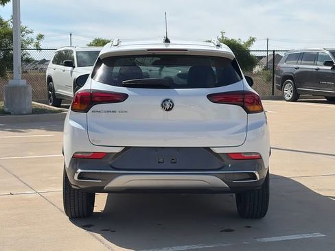 Used 2020 Buick Encore GX Essence image 8