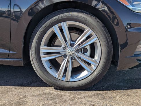 Used 2021 Volkswagen Jetta R-Line FWD image 46