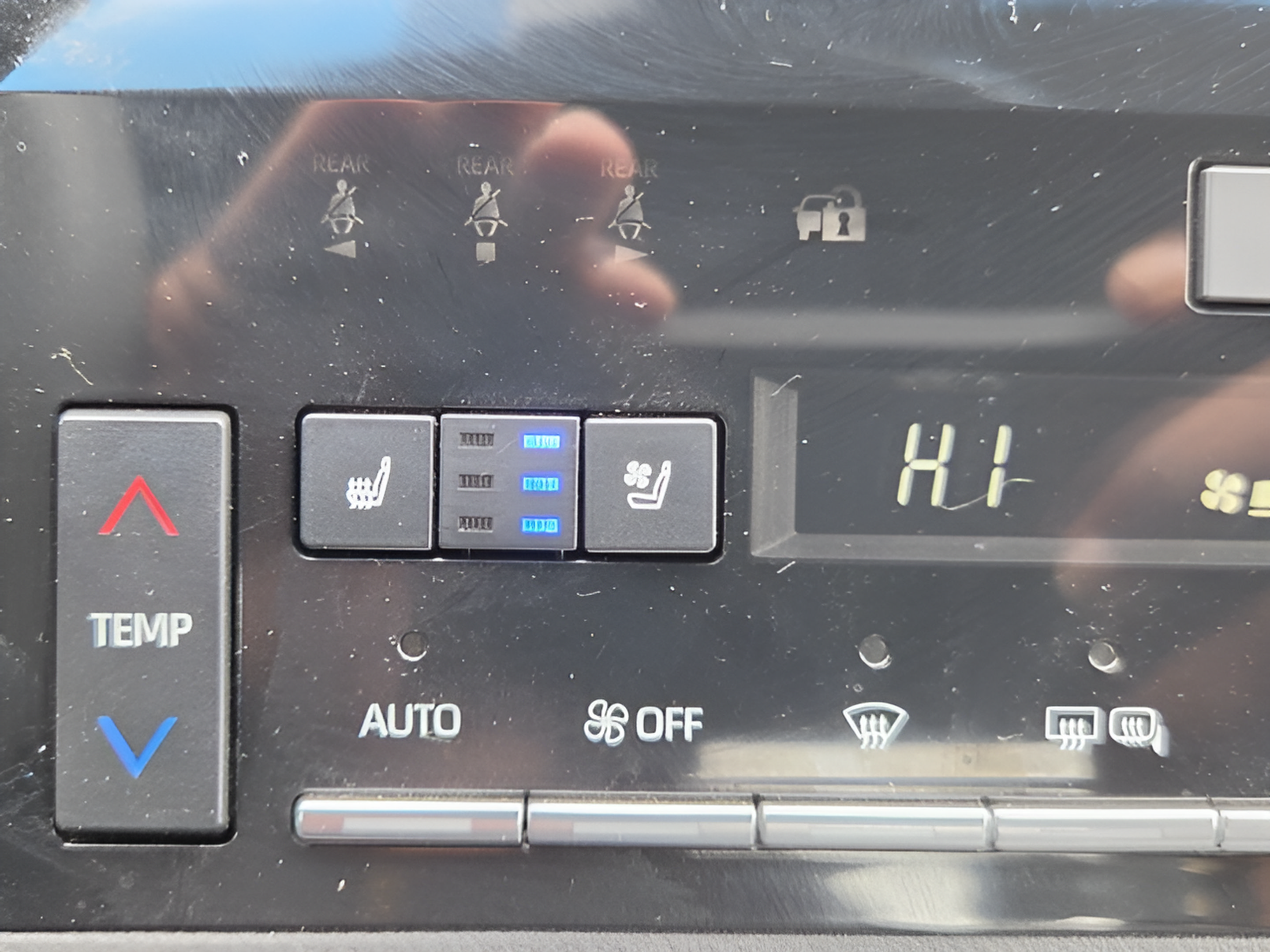 Used 2020 Toyota Avalon Limited FWD image 20