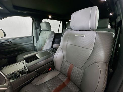Used 2026 Toyota Sequoia Capstone AWD/4WD image 19