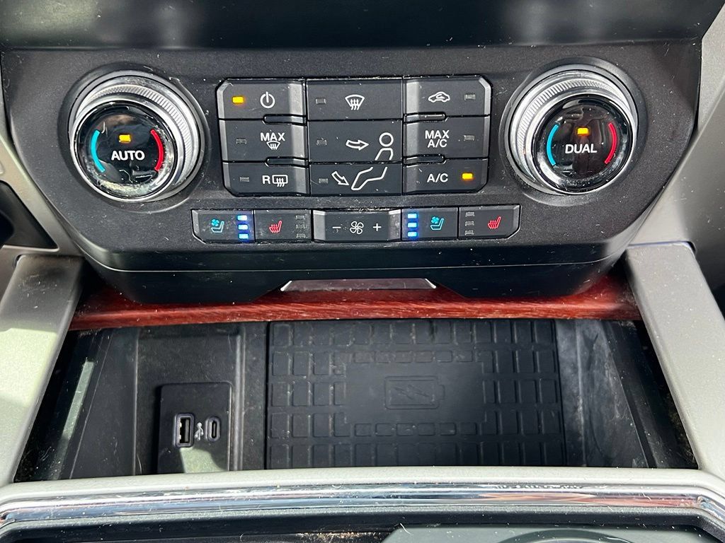 Used 2021 Ford F250 King Ranch w/ King Ranch Ultimate Package AWD/4WD image 37