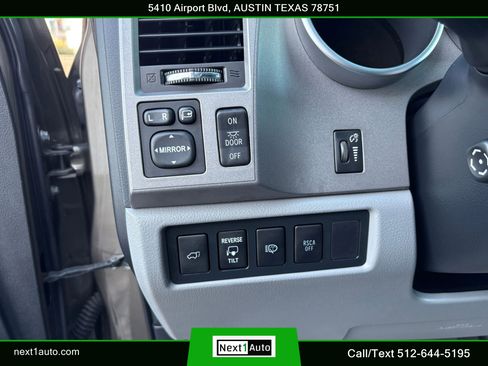 Used 2011 Toyota Sequoia Platinum image 27