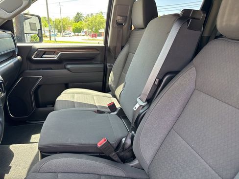 Used 2025 Chevrolet Silverado 2500 LT w/ Convenience Package AWD/4WD image 23