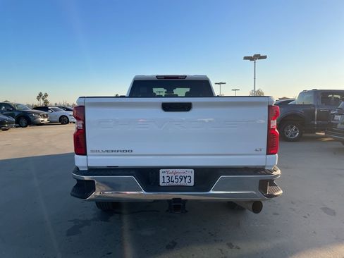 Used 2024 Chevrolet Silverado 2500 LT image 3