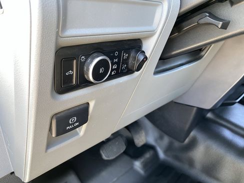 Used 2023 Ford F150 XLT w/ XTR Package image 18