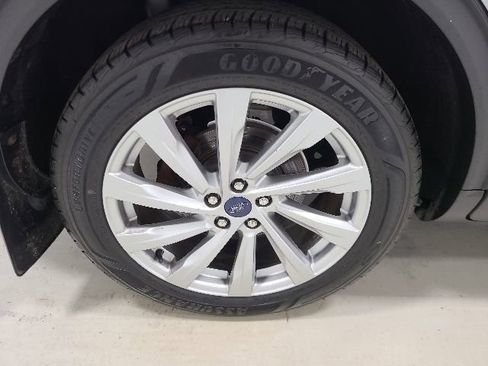 Used 2022 Ford Escape Titanium w/ Titanium Elite Package AWD/4WD image 35