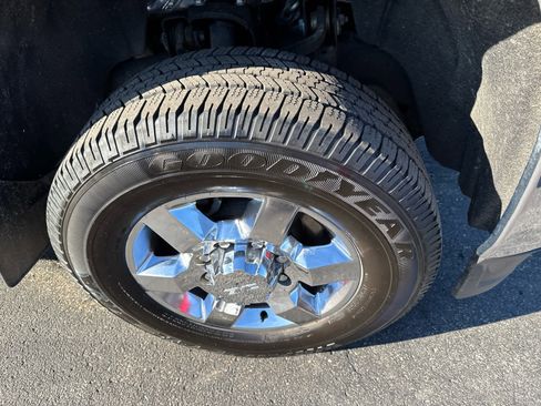 Used 2015 GMC Sierra 2500 SLE w/ SLE Preferred Package image 12