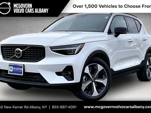 New 2026 Volvo XC40 B5 Plus w/ Protection Package Premier AWD/4WD image 1