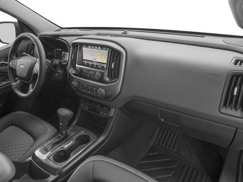 Used 2017 Chevrolet Colorado Z71 image 16