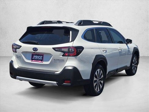 Used 2025 Subaru Outback Limited AWD/4WD image 5