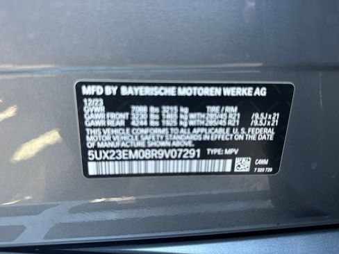 Used 2024 BMW X7 xDrive40i w/ Premium Package image 30