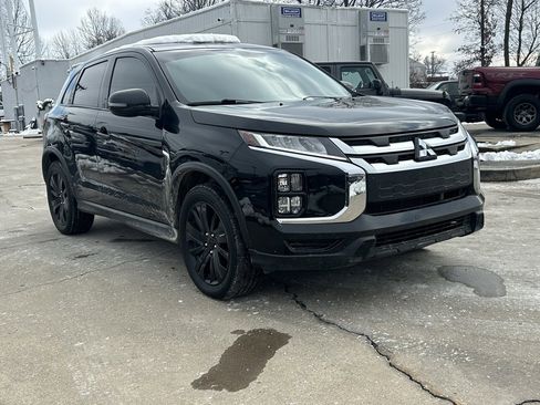 Used 2023 Mitsubishi Outlander Sport AWD image 4