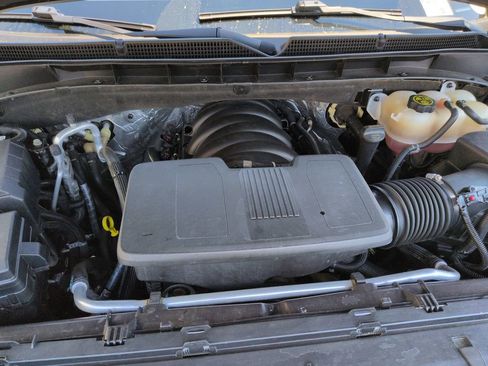 Used 2024 GMC Yukon XL Denali image 16